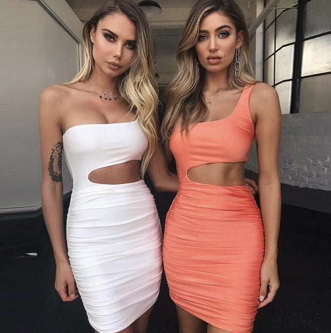 Schlankes, einseitig schulterfreies kurzes Kleid, sexy, modisch, ausgeschnittenes Minikleid für Damen