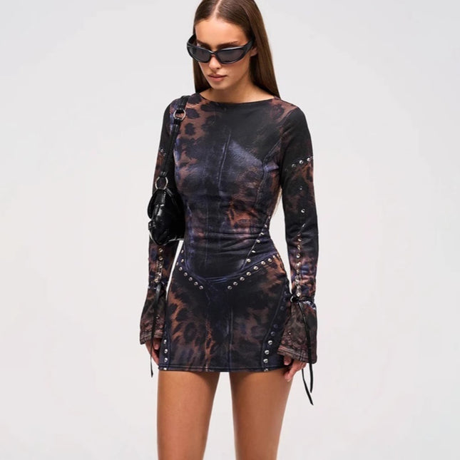 Winter Neues Kontrastfarben-Leopardenmuster Metall Schnalle Kurzes Kleid