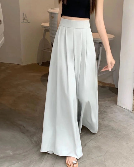 Elevate Your Style with These Chic Women's Pleated Trousers