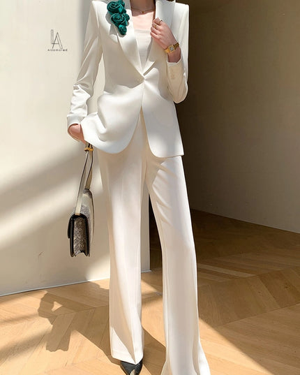 Elegant and Chic Women's Office Suit with Korean Fashion Influence