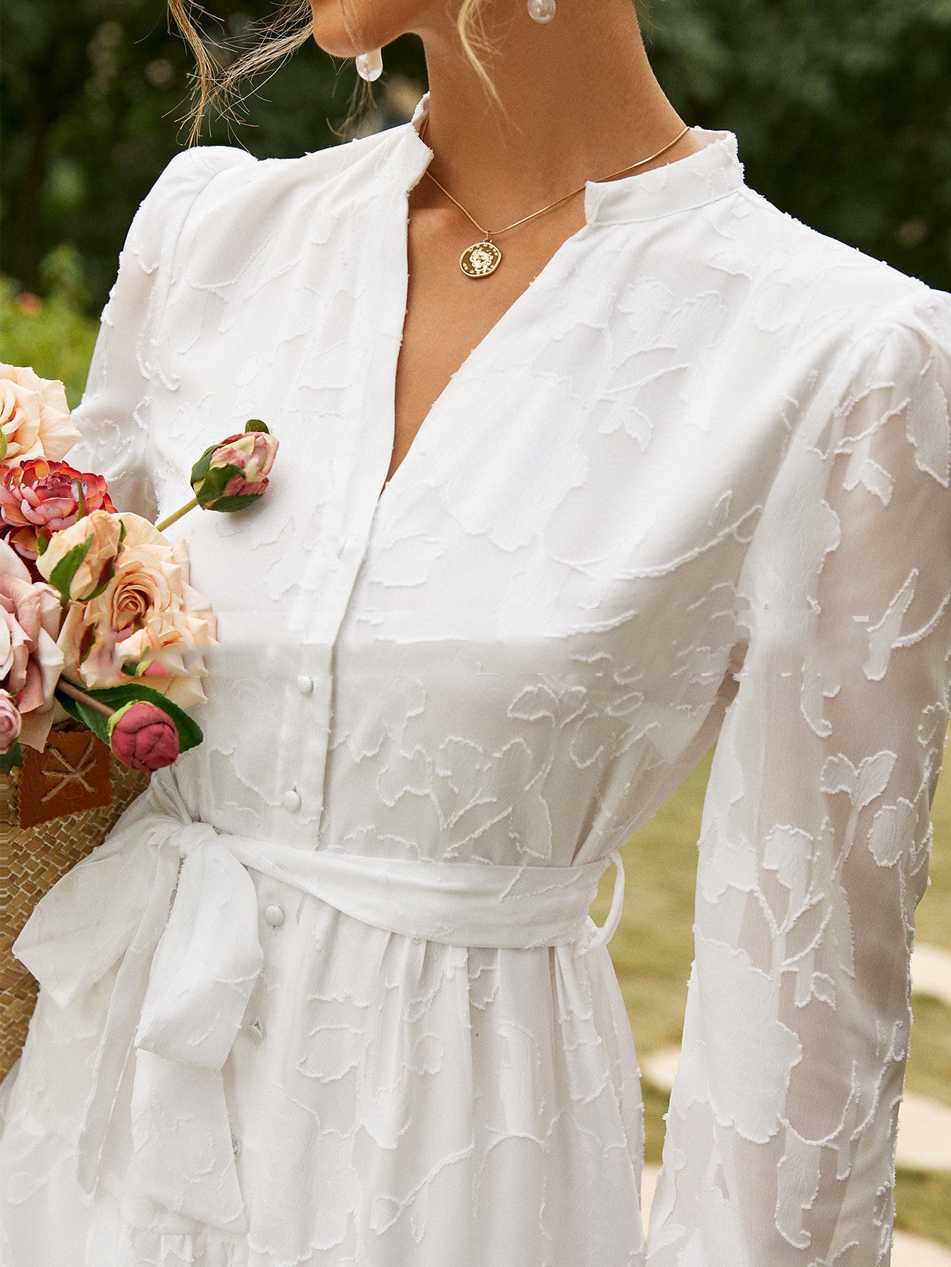 High Waist Ruffle Dress for Stylish Commuters