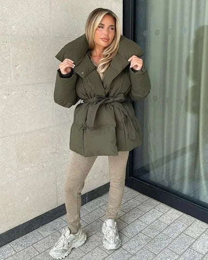 Winter verdickte Jacke Mode Revers Baumwollmantel mit Gürtel Warme Freizeit Oberbekleidung Damenbekleidung