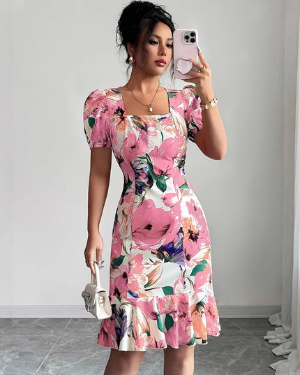 Damen Retro-Kleid mit eckigem Ausschnitt, Puffärmeln, Taillenbetonung und Rüschensaum