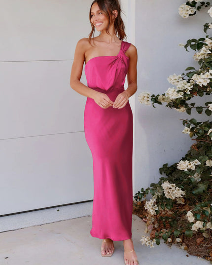 Women's Sleeveless One-shoulder Long Sense Dress