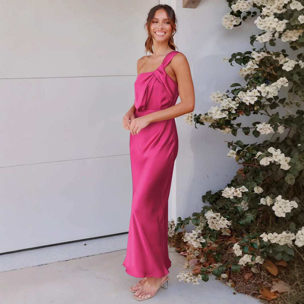 Women's Sleeveless One-shoulder Long Sense Dress