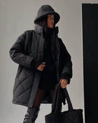 endast svarta parkas