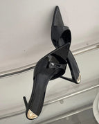 Black / 37