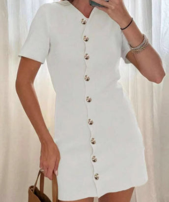 Einfarbiges Strickkleid für Damen mit Metallknöpfen, Sommer